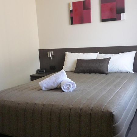 Loddon River Motel Kerang Esterno foto